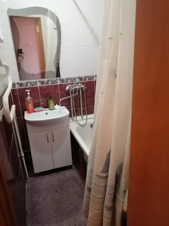 2-комнатная квартира с 3мя 2х спальными и диваном