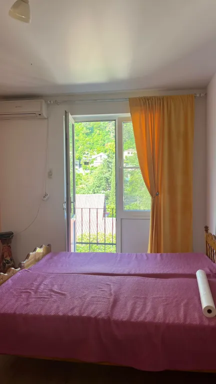 Уютная однокомнатная квартира в центре города — аренда посуточно в Гагра