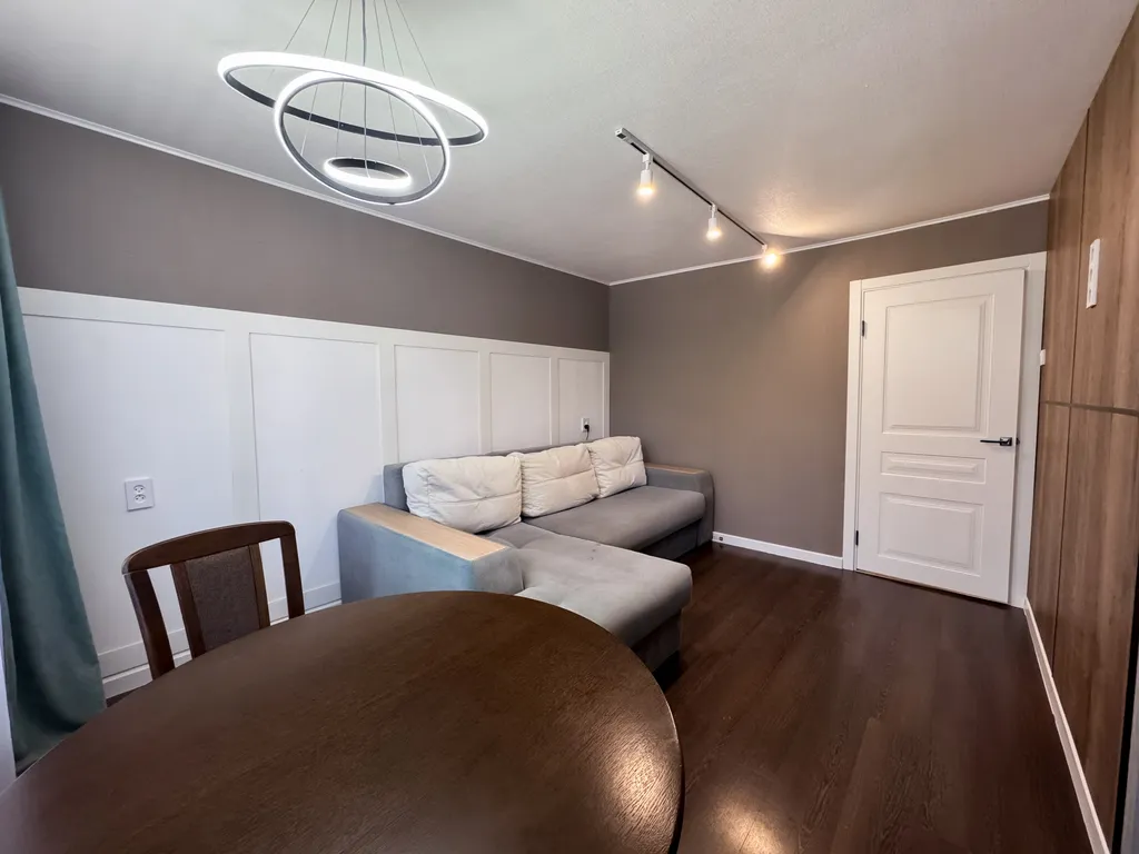 2‑комн. квартира рядом с Долиной уюта на пр. Кольский, 26