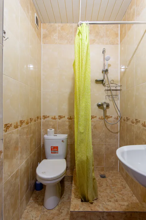 Номер с видом на горы и бассейн.