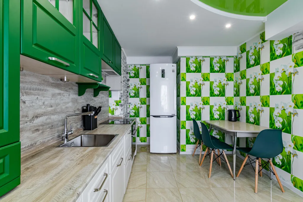 Уютная двухуровневая квартира с джакузи и аэрохоккем