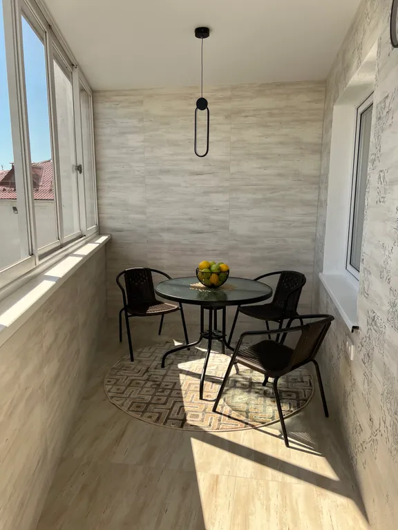 Уютная квартира, самый центр, шикарный вид из супер балкона