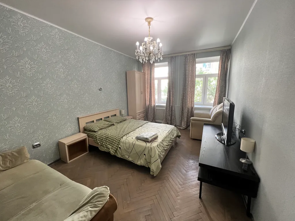 Квартира Просторная квартира с двумя спальнями и парковкой — Санкт-Петербург