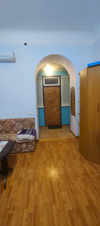 Квартира-студия в центре города с парковкой во дворе