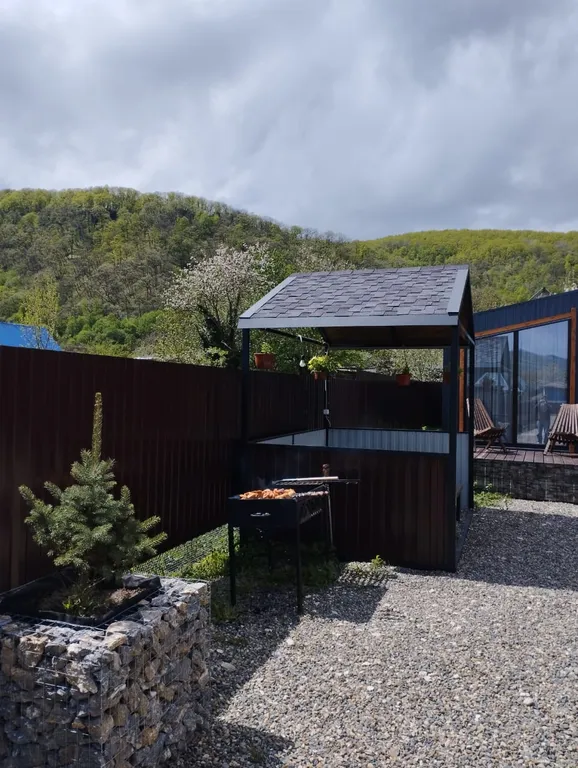 Гостевые домики с бассейном