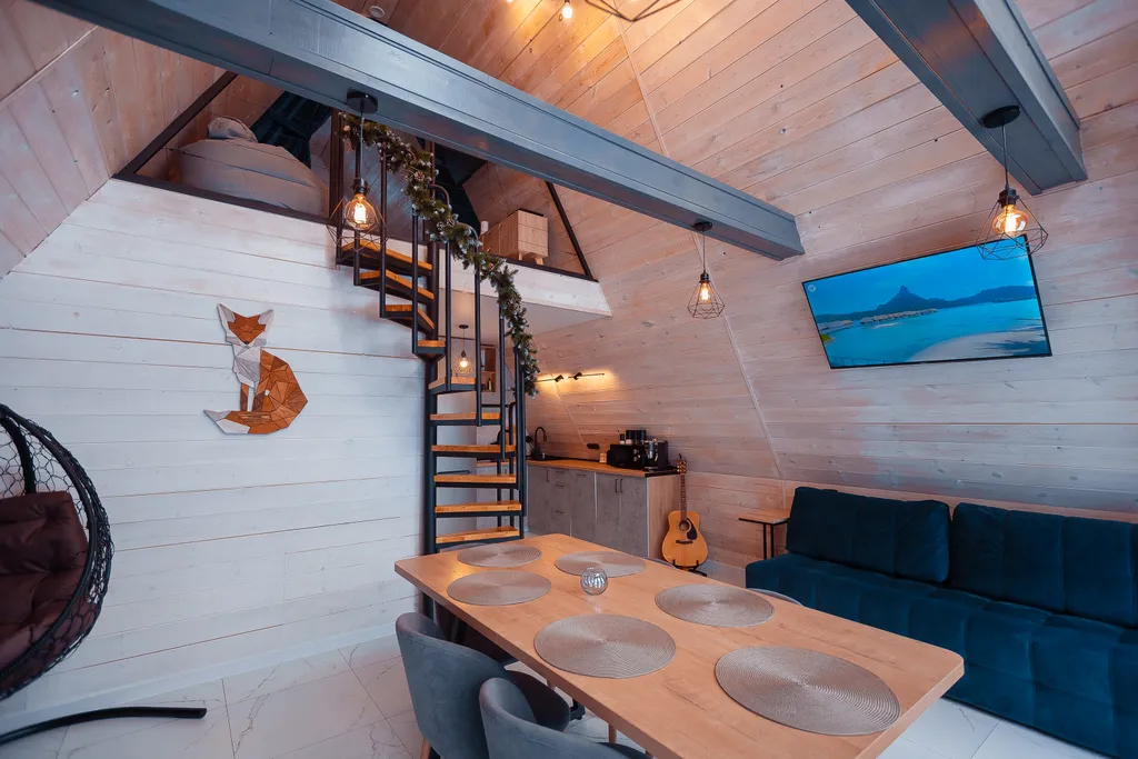 Уютный домик в стиле Афрейм с видом на горы