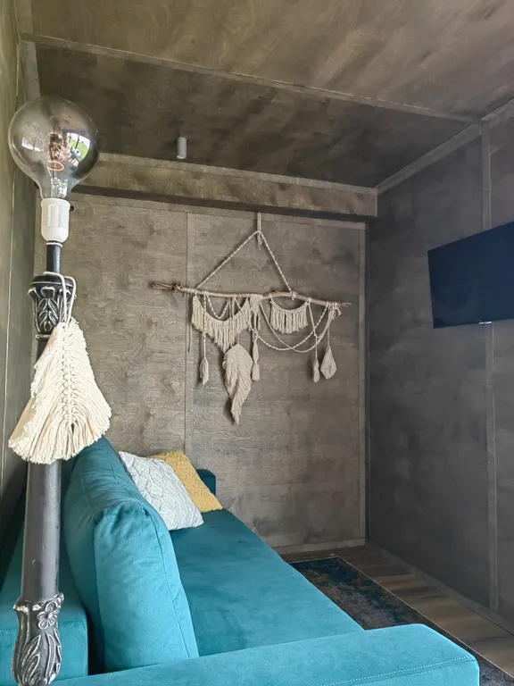 База отдыха с панорамными видами на озеро Ильмень