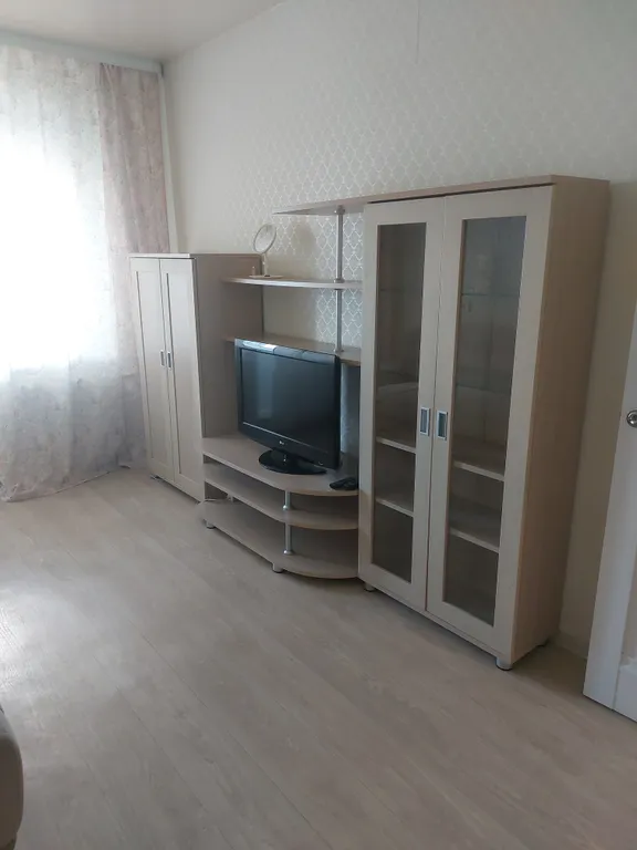 Светлая квартира с прекрасным видом из окна