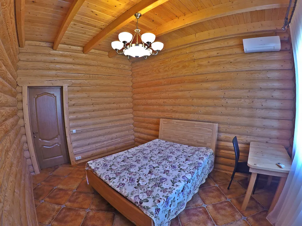 Дом с панорамным видом на море и гору Аю-Даг