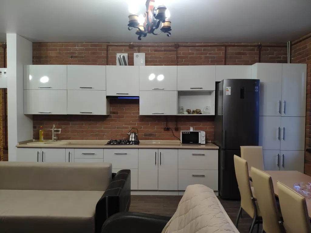 Двухэтажная дача с участком