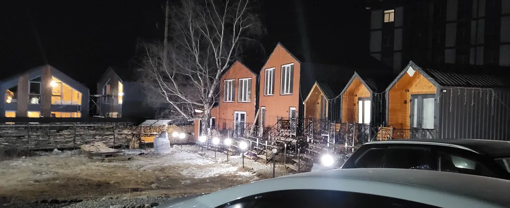 Коттедж Домик с террасой и балконом над рекой — Терскол