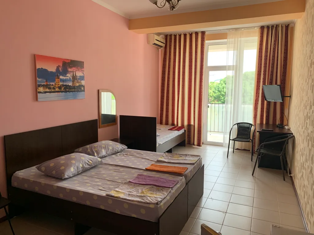 Квартира Квартира Студия в центре с бассейном — Анапа