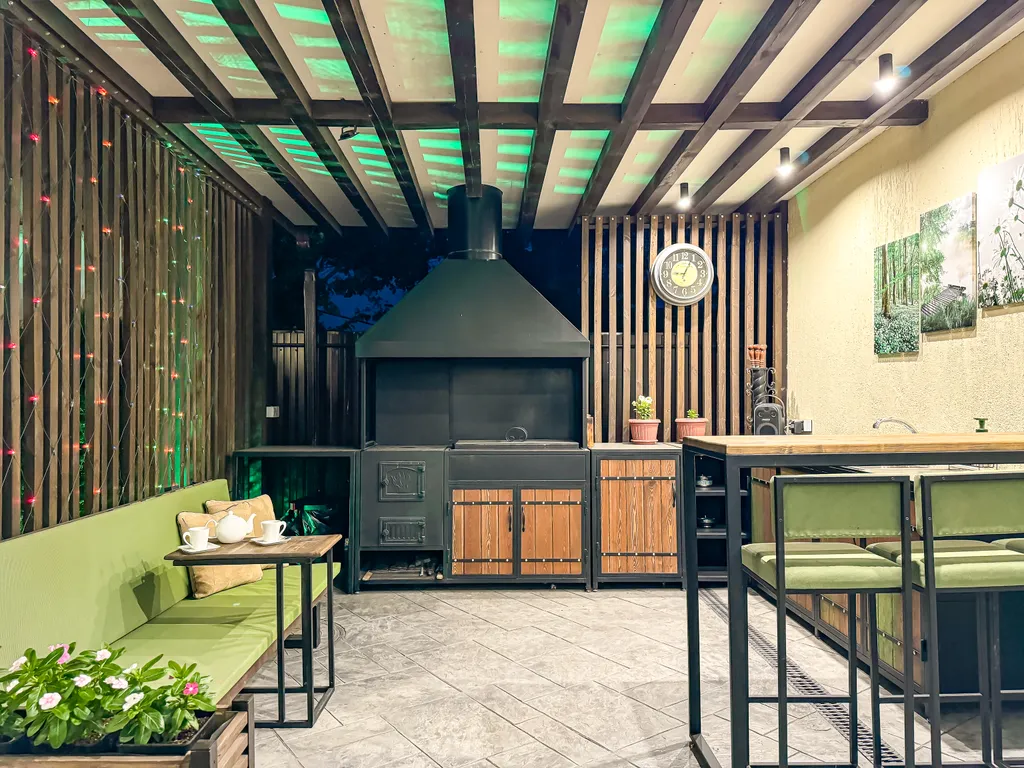 Вилла на 8 гостей с теплым бассейном и беседкой для барбекю