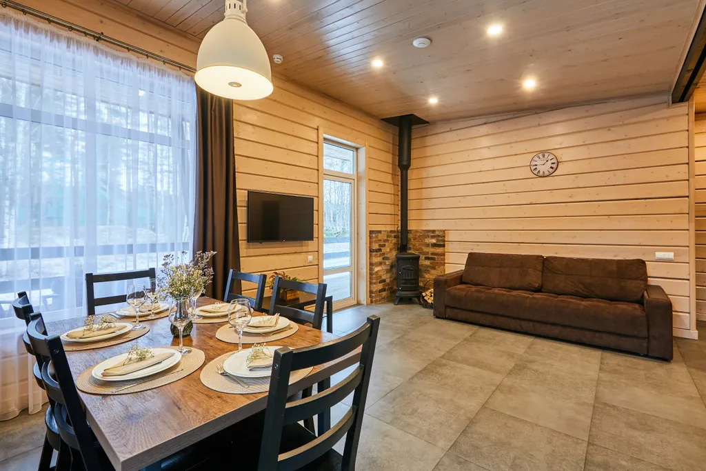 Уютный коттедж с двумя спальнями, сауной и камином