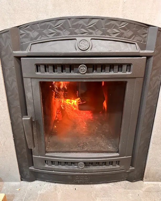 Гостевой дом и кедровая баня на Алтайской