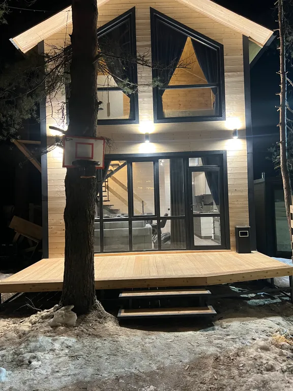 Комфортный коттедж в лесу