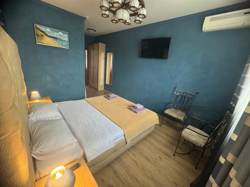 Загородный дом с бассейном