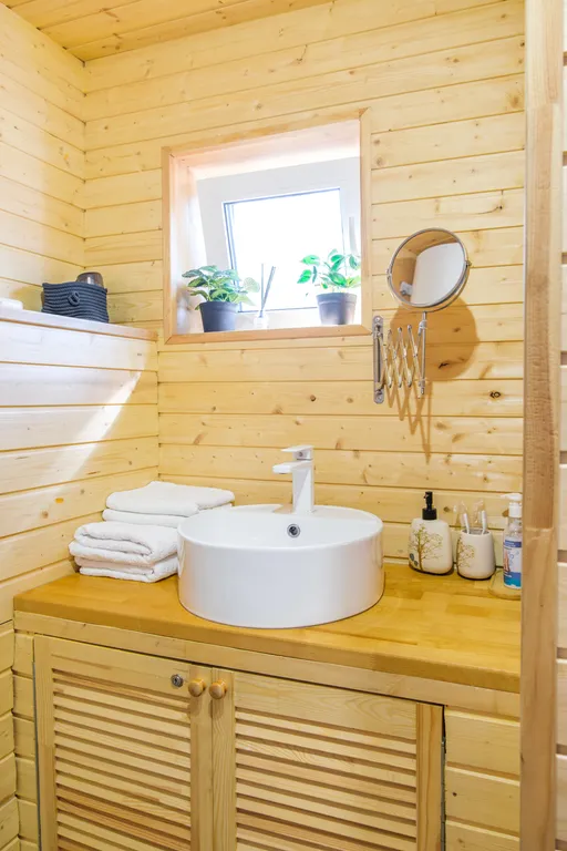 Дача у озера Балтым