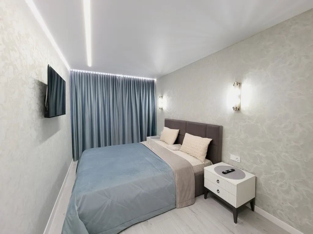 Современная двух комнатная квартира — аренда посуточно в Южно-Сахалинск