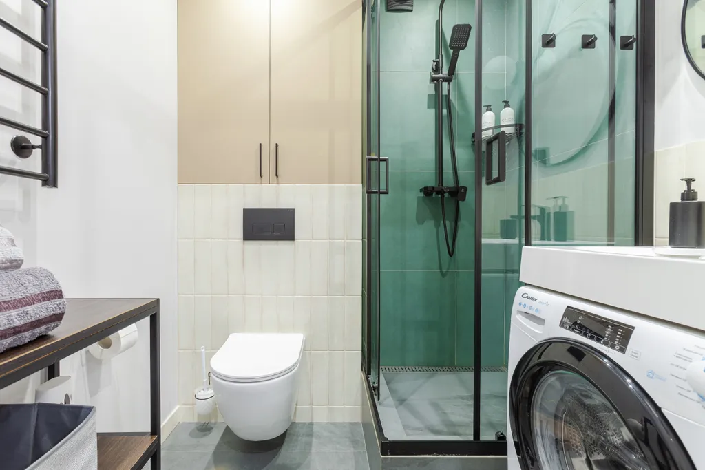 У набережной