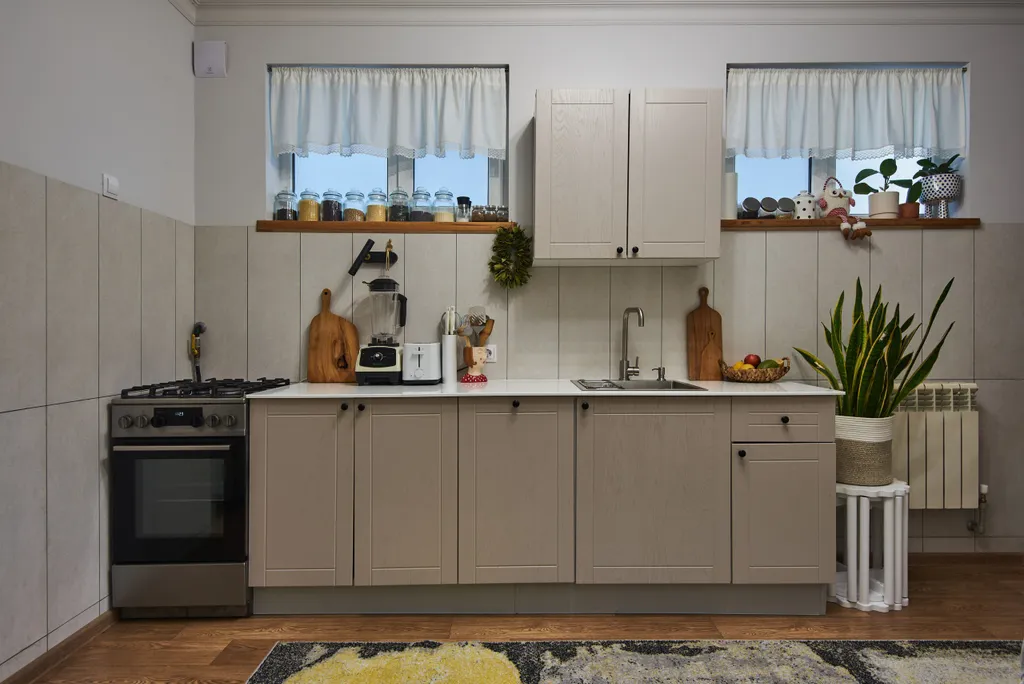 Уютный большой дом в центре поселка