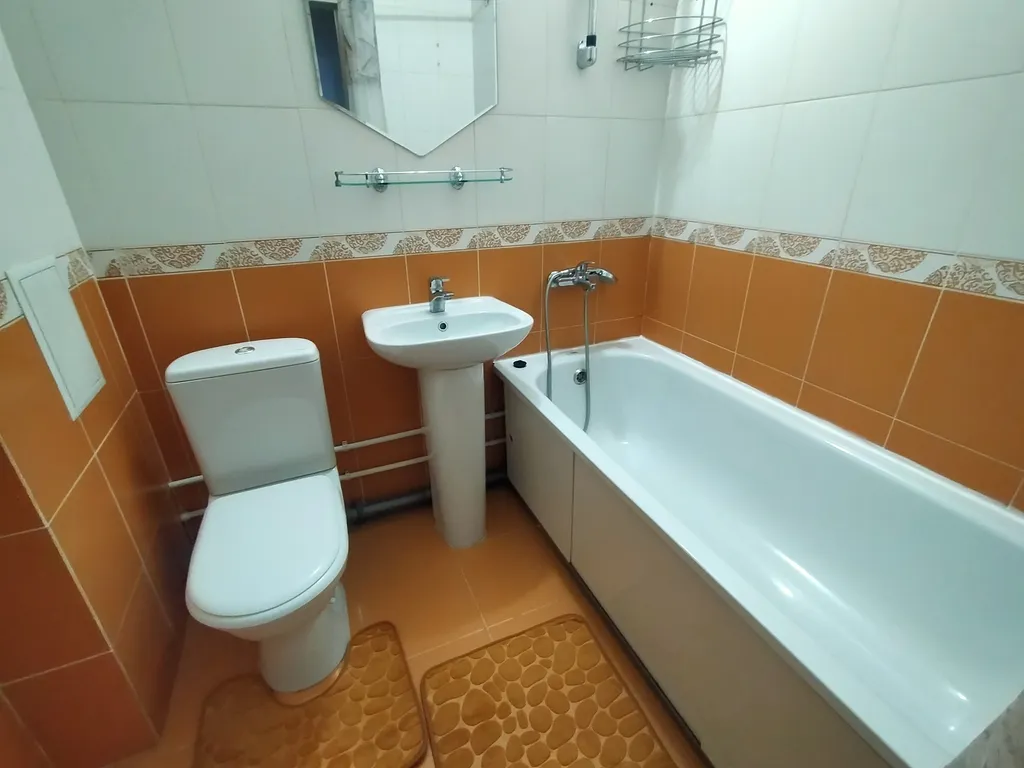 2-комнатная квартира рядом с жд вокзалом