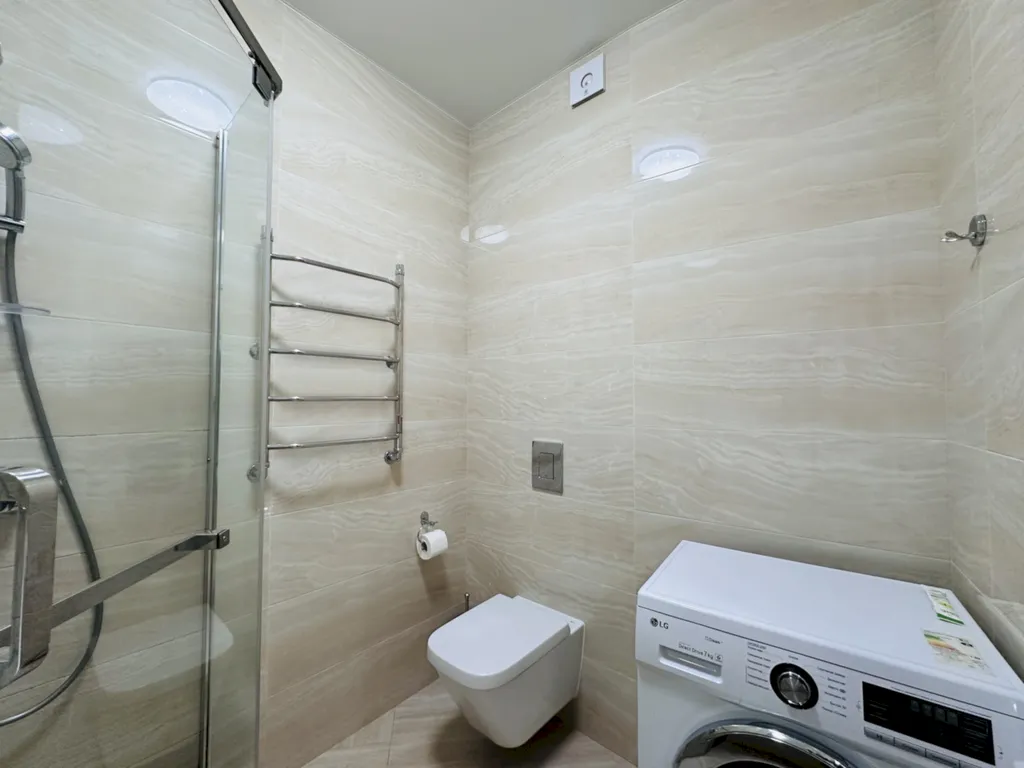 Прямой вид на море с каждой комнаты! До пляжа 5 минут! Центр Сочи!