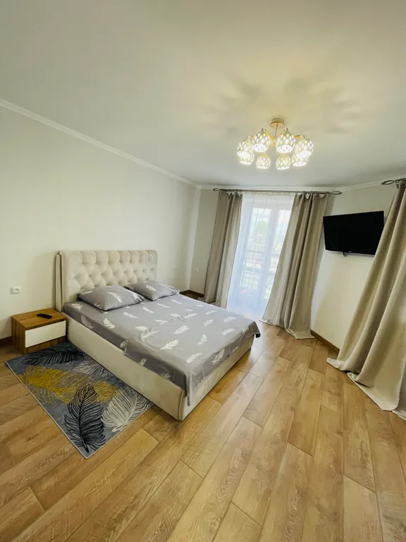 У жд и автовокзалов. Центральная часть города.