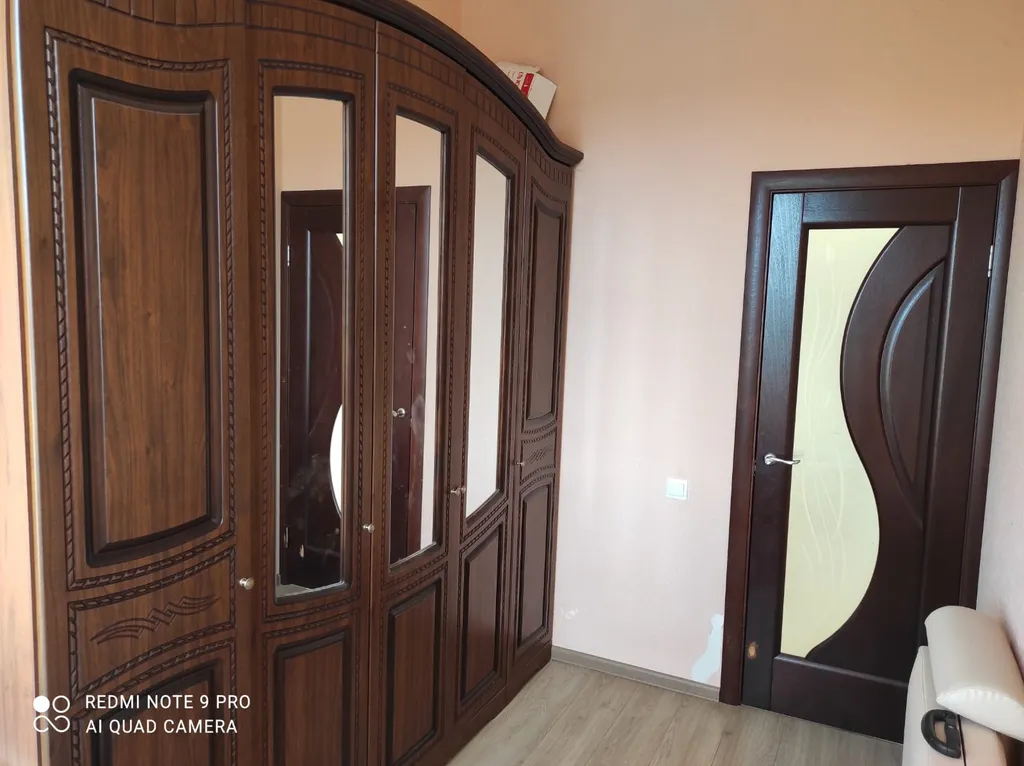 Просторный дом с райским садом на вершине холма с супер видами