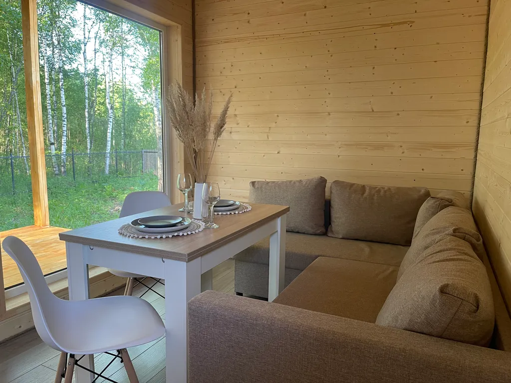 Дом на берегу реки №1