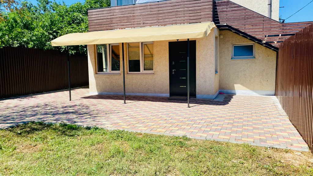 Коттедж Двухкомнатный дом с зоной отдыха и гамаком в 15 минутах от моря — Севастополь