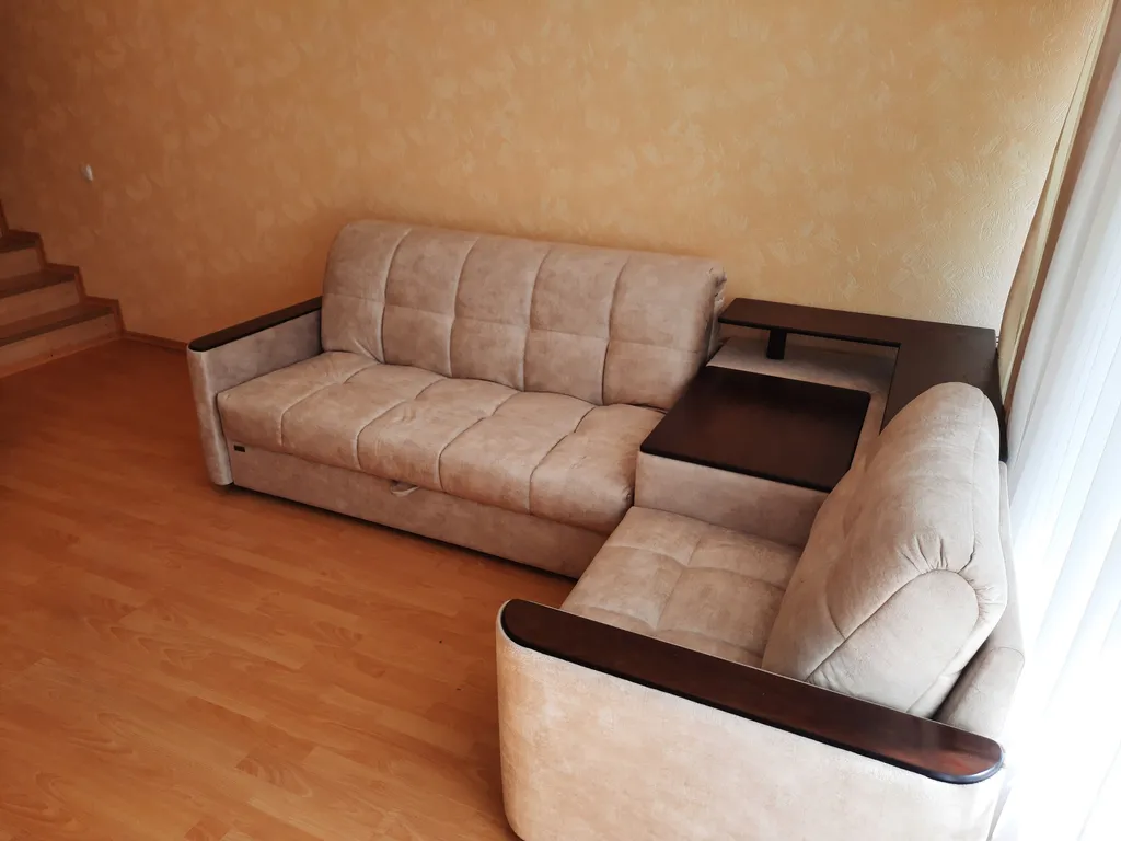 Двухуровневый номер для большой семьи