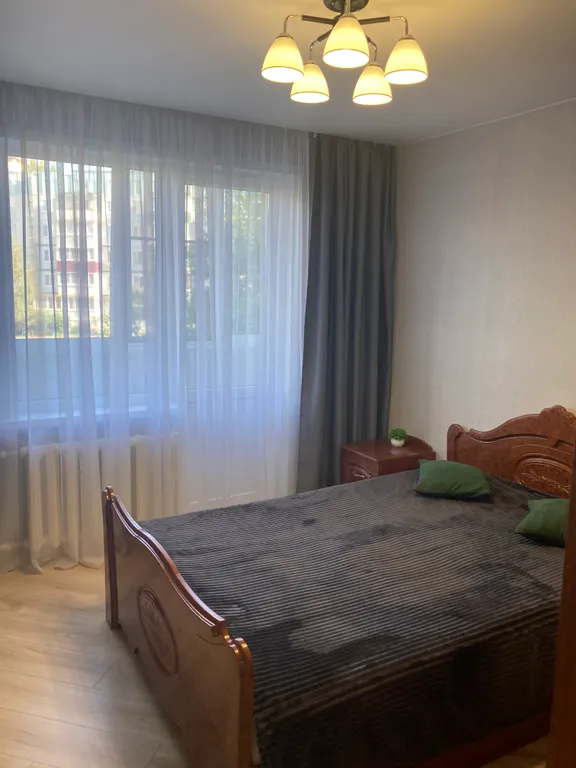 Комфортная трёшечка в центре города, 4 раздельных двуспальных места