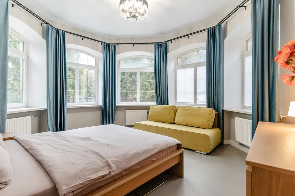 Коттедж Дом в Мытищах с бассейном — Вешки