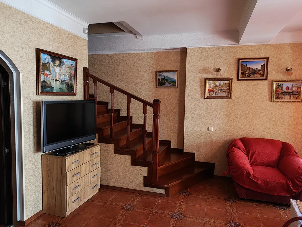 Апартамент с уютным двориком в Мисхоре, в частном доме