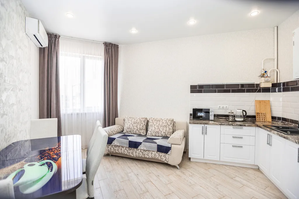 Квартира Квартира в ЖК Изумрудный город на берегу моря с бассейном — Геленджик