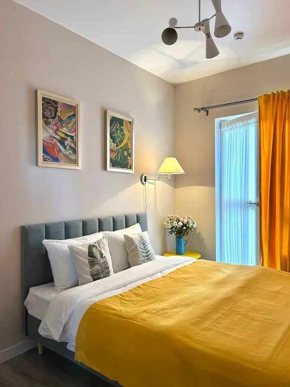 Квартира Апартаменты "AzurGarden" — Варваровка