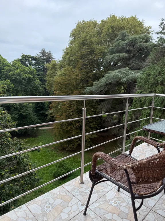 Квартира Квартира Уютная студия с видом и ароматами Южного дендрологического парка — Сириус