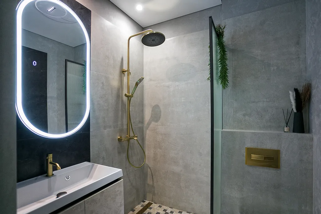 Апартаменты у моря с террасой свой пляж и бассейн в 2 минутах пешком