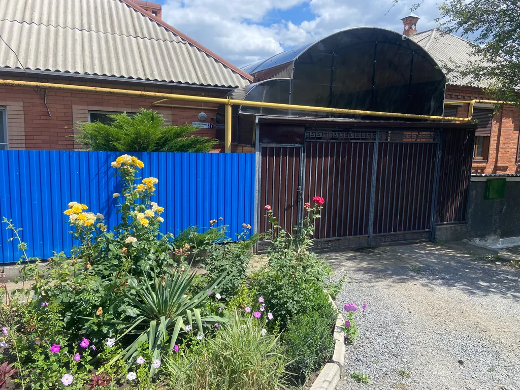 Уютный домик в тихом месте