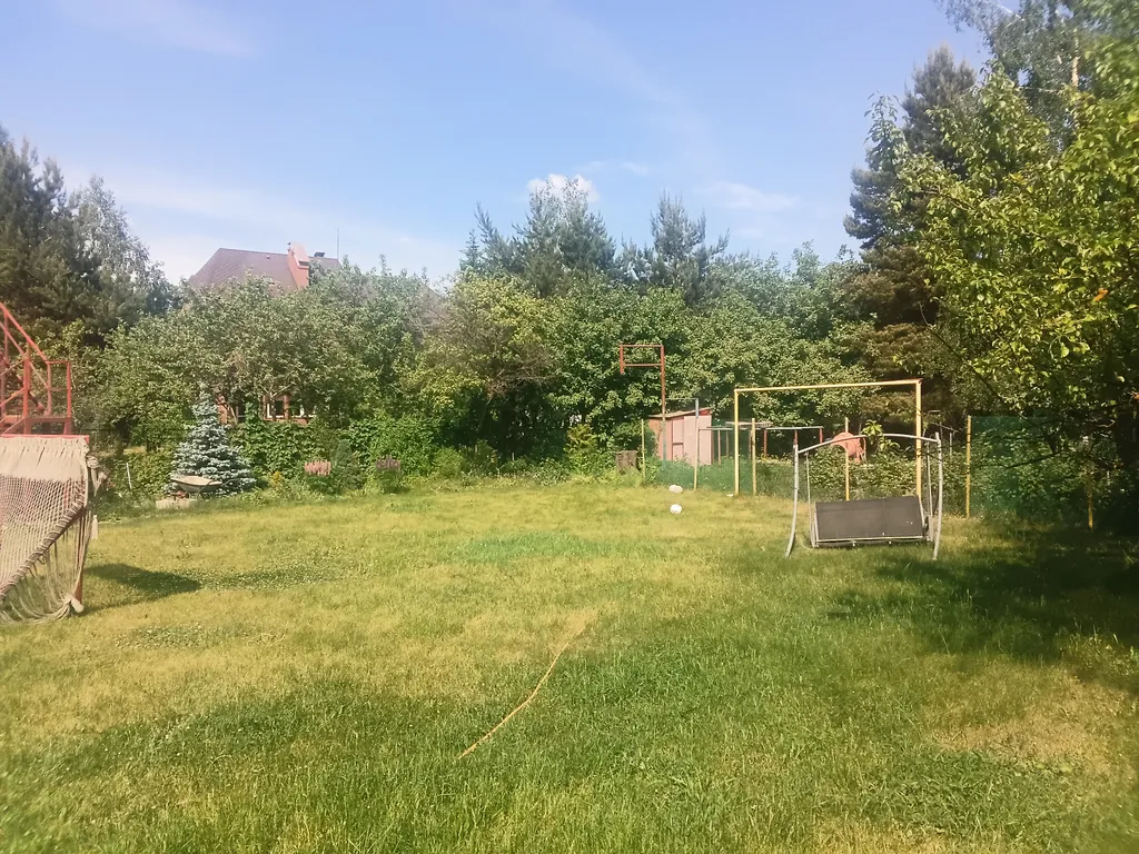 Коттедж Коттедж Уютная дача в саду — Вялки