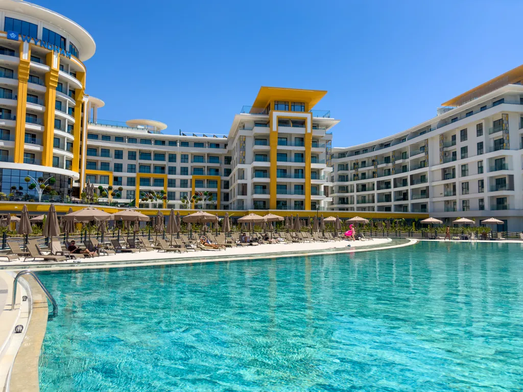 Стильный апартамент в отельном комплексе Azura World В