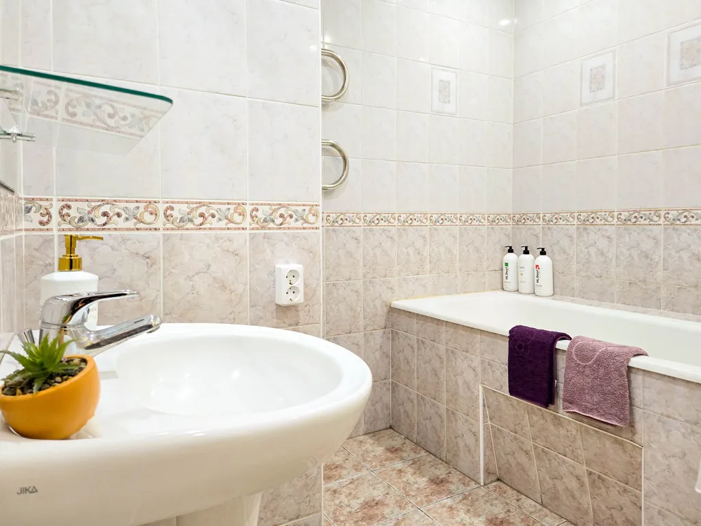 Большая двушка в центре Сеть ЙоХоум