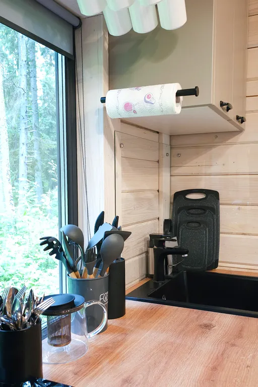 Дом на берегу озера