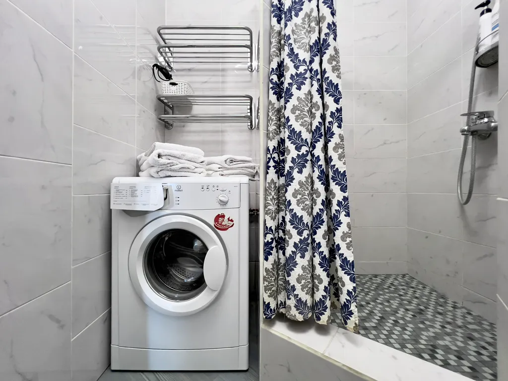 Стильная уютная евро-двушка недалеко от центра травматологии