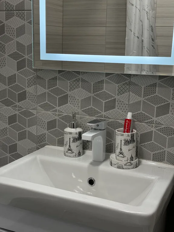 Самый центр!Площадь Победы!!!Васильки!!!