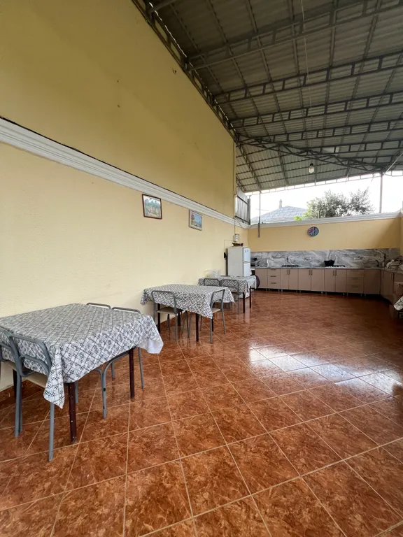 Эконом трехместный