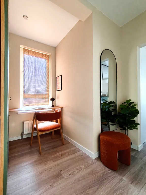 Уютная студия с видом на лес и закат