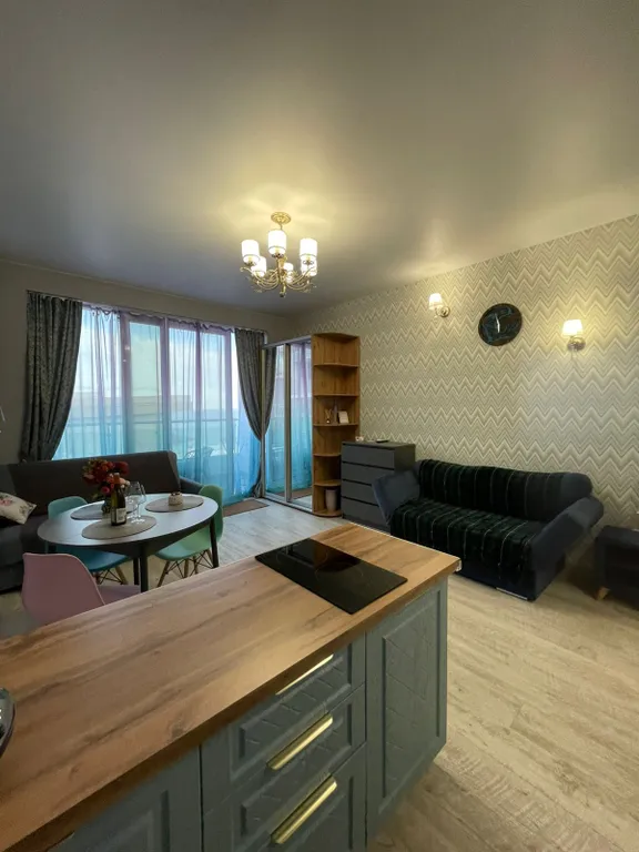 Студия с видом на море