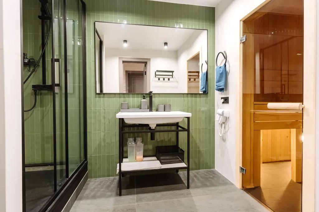 Коттедж Кивач с сауной и видом на озеро